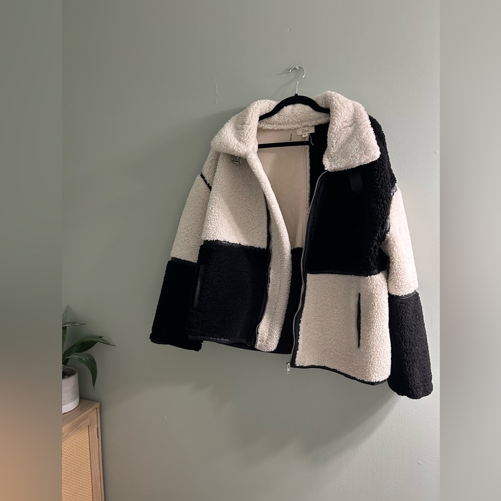 Elan faux fur Sherpa colour blocked coat - Picture 5 of 11